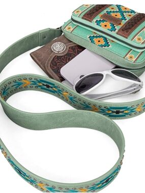 Wrangler Crossbody Bag With Attached Wallet- Mint